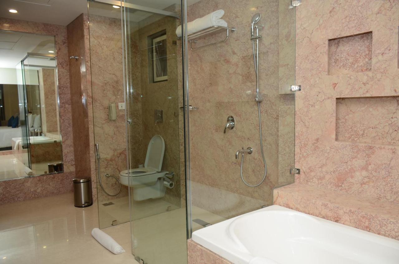 Viraj Sarovar Portico Jammu Exterior photo