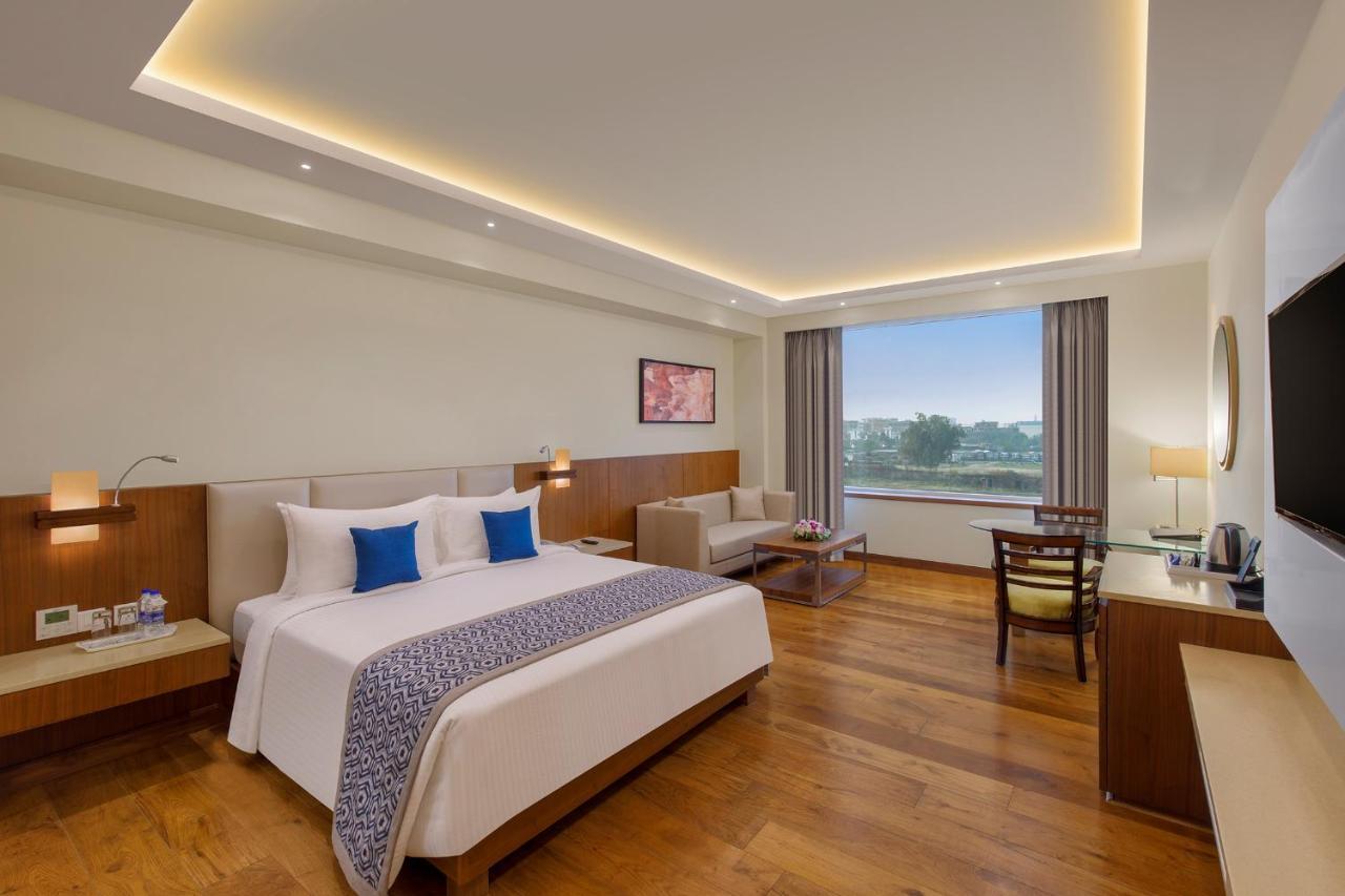 Viraj Sarovar Portico Jammu Exterior photo